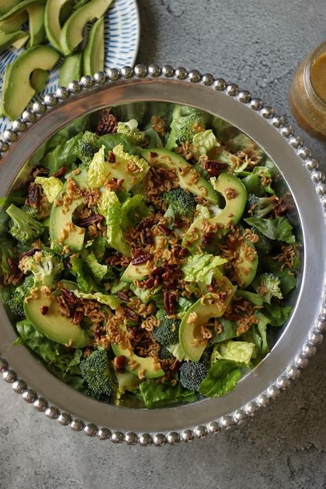 Broccoli And Avocado Salad, Lettuce Broccoli Salad, Broccoli Avocado Salad, Banana Salad, Southern Living Recipes, Fresh Broccoli, Broccoli Salad, Broccoli Recipes, Fresh Corn