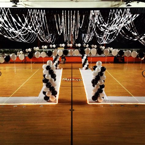 black, white, and silver balloon towers in certain places could look really elegant Black And White Dance Theme, Prom Planning, Homecoming Themes, Middle School Dance, 8th Grade Dance, Balloon Tower, Hollywood Party Theme, Dance Decorations, Red Carpet Party