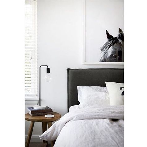 black + white Black Bed Linen, Linen Bedding Natural, Grey Linen Bedding, Bed Linen Design, Simple Bed, Luxury Bedding Sets, Bed Linens Luxury, Bed Linen Sets, Bed Head