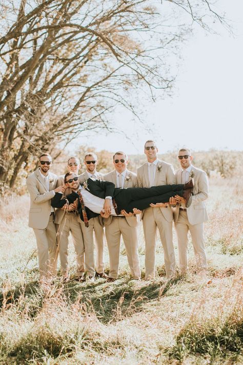 Group Shots Wedding, Bridal Party Photos Groomsmen, Bridesmaid And Groomsmen Pictures Green, Groomsmen And Groom Photos, Small Groomsmen Party Photos, Wedding Photos With Bridesmaids And Groomsmen, 3 Groomsmen Photos, Bridal Party Wedding Photo Ideas, Bridesmaids Groomsmen Photos