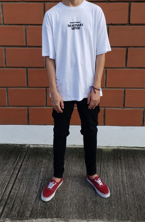 Red Vans Outfit Men, Red Shoes Outfit Men, Red Vans Outfit, Outfits Rojos, Outfits Con Vans, Red Vans Shoes, Vans Shoes Outfit, Vans Outfit Men, Estilo Vans