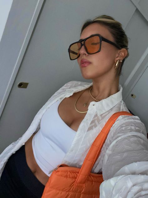 Orange Purse Outfit Summer, Orange Glasses Aesthetic, Orange Glasses Outfit, Orange Bag Outfit Summer, Orange Sunglasses Outfit, Orange Handbag Outfit, Orange Purse Outfit, Orange Bag Outfit, Vietnam Fits