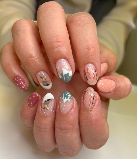 Skiing Nails Ideas, Skiing Nails Art, Apres Ski Nails, Ski Nail Art, Abstract Winter Nails, Ski Nail Designs, Skiing Nails, Ski Nails, Nails For January