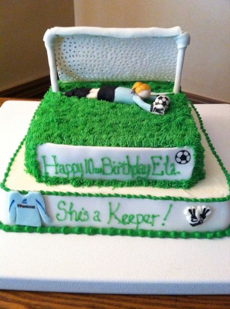 Soccer (Goalie) Birthday Cake (except you're never supposed to go on your back or stomach as a goalie) Football Pitch Cake, Liverpool Cake, Soccer Ball Cake, Soccer Ideas, Soccer Birthday Cakes, Celebration Food, Train Birthday Cake, Soccer Decor, Goal Keeper