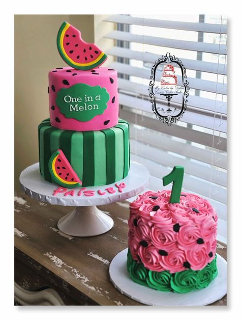 One In A Melon Smash Cake, Watermelon Birthday Parties, Theme Birthday Cake, Watermelon Birthday, One In A Melon, Smash Cake, 8th Birthday, Cake Smash, Custom Cakes