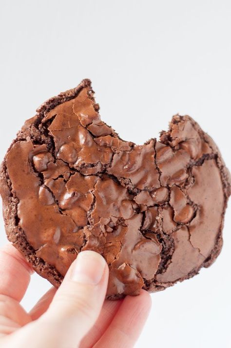 Chewy, Fudgy Flourless Chocolate Cookies Gluten Free Chocolate Cookies, Flourless Chocolate Cookies, Flourless Cookies, Fudge Cookies, Passover Recipes, Flourless Chocolate, Angel Food Cake, Gluten Free Chocolate, Gluten Free Cookies