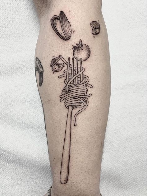 Food Lover Tattoo, Italian Food Tattoo, Frying Pan Tattoo, Chef Tattoo Design, Whisk Tattoo, Fork Tattoo, Pasta Tattoo, Koch Tattoo, Vegetable Tattoo