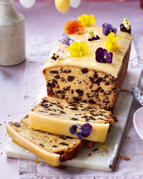 Simnel loaf cake - delicious. magazine Organic Desserts, Simnel Cake, Loaf Cake Recipes, Kid Desserts, Delicious Magazine, Easter Baking, Vegan Healthy, Traditional Cakes, Loaf Cake