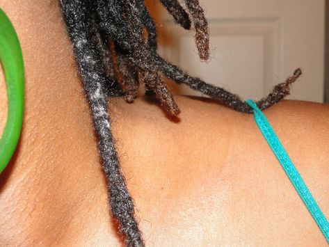 How To Remove Lint, Acv Hair Rinse, Natural Hair Locs, Pretty Dreads, Hair Locs, Sisterlocks Styles, Life Styles, Spiky Hair, Dreads Styles