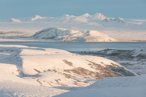 Original photograph of snowy mountains in Iceland. Snowy Plains, Painterly Landscapes, Iceland Snow, Snow Desert, Snow Mountains, Australian Landscape, Nature Photographer, Nature Conservation, Snowy Mountains