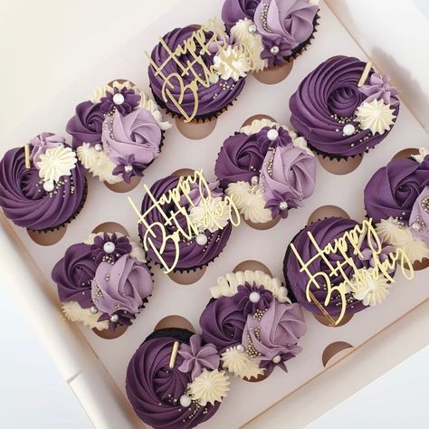 Home Bakery Business, Purple Cupcakes, Cupcake Decorating Tips, Happy Birthday Cupcakes, Cupcake Cake Designs, Elegant Birthday Cakes, Floral Cupcakes, Cake Decorating Piping, Birthday Cakes For Women