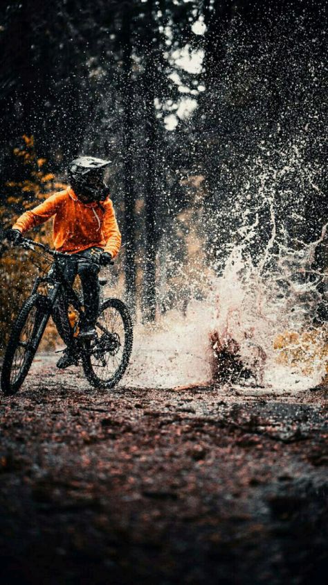 Tattoo Bicycle, Mountain Biking Photography, Mountain Biking Gear, Ride Bike, Bike Pictures, Downhill Bike, Bike Photography, Mtb Bike Mountain, Bike Brands