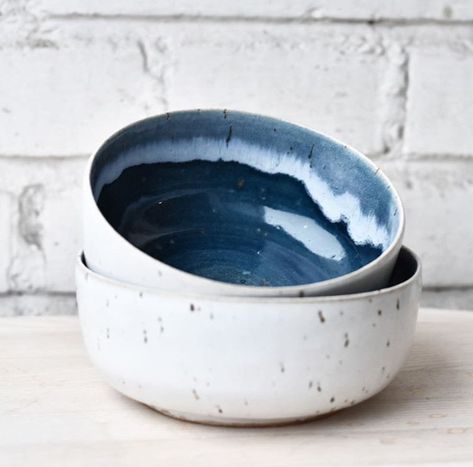 Blue Bowls Ceramic, Blue Pottery Glaze, Handmade Pottery Bowl, Pottery Bowl Glaze Ideas, Ceramic Bowl Glaze Ideas, Pottery Bowl Glaze, Bowl Glaze Ideas, Ceramic Glazing Ideas, Pottery Bowl Designs