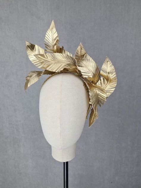 Gold Fascinator Hats, Mascarade Party, Gold Fascinator, Fascinator Hats Diy, Bride Head, Festival Headpiece, Pearl Bridal Headband, Races Fashion, Silk Headband