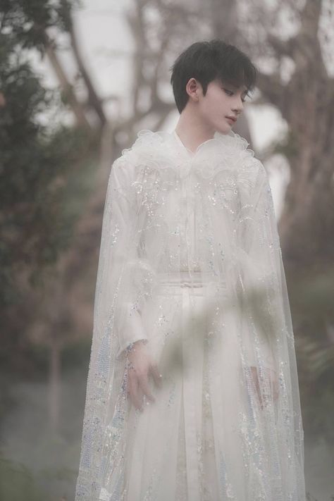 Guys In Wedding Dresses, Angel Clothes Aesthetic, White Robes Fantasy Male, Ethereal Clothing Male, White Goth Outfit Men, Fancy Boy Outfits, Wedding Suit Dress, Male Wedding Dress, Angelic Aesthetic