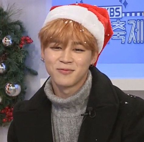 Jimin Christmas Icon, Christmas Jimin, Bts Christmas Wallpaper, Jimin Christmas, Bts Twitter, Bts Christmas, Gravity Falls Dipper, Twitter Icon, All I Ever Wanted