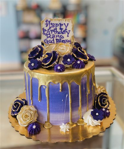 Pretty Purple Buttercream Gold Drip Flowery Birthday Cake Purple And Gold Cakes, Flowery Birthday Cake, Birthday Cake With Gold, Gold Drip Cake, Gold Cakes, Cake With Gold, Gold Drip, Drip Cake, Gold Cake