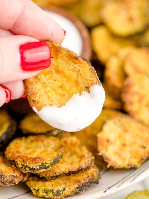 Air Fryer Fried Pickles My Air Fryer Kitchen, Air Fried Pickles, Air Fryer Pickles, Air Fryer Fried Pickles, Blueberry Syrup Recipe, Air Fryer Kitchen, Dill Pickle Chips, Pickle Chips, Fry Sauce