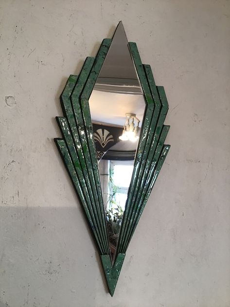 MosaicArtisan - Etsy Art Deco Spiegel, Home Decor Wallpaper, Bedroom Upgrade, Art Deco Bedroom, Art Deco Interior Design, Deco Bedroom, Art Deco Decor, Art Deco Mirror, Decor Wallpaper