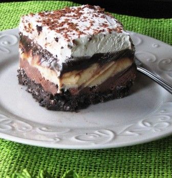 Copycat Dairy Queen, Dairy Queen Ice Cream, Dq Cake, Dairy Queen Ice Cream Cake, Homemade Fudge, Dairy Queen, A Piece Of Cake, Cream Desserts, Hot Fudge