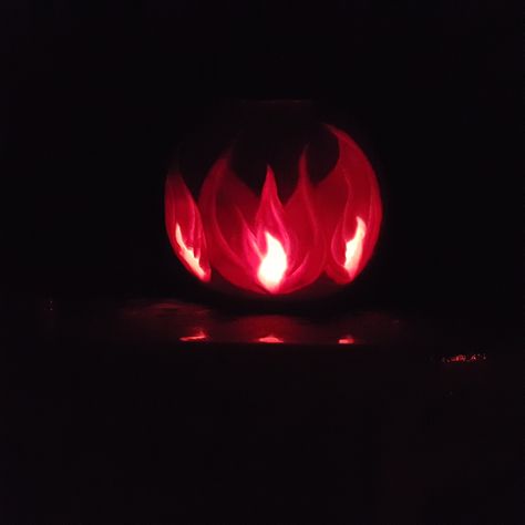 #carving #pumpkin #halloween #flames #fire Freehand, flames. It was a last minute inspiration while sitting beside the fire on a rainy night. Bride Halloween, Bonfire Night, Rainy Night, Carving Ideas, Princess Bride, Halloween Deco, Pumpkin Halloween, The Fire, Superhero Logos