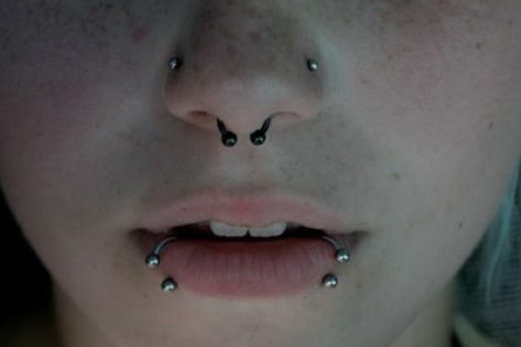 Double Nostril, Spiderbite Piercings, Piercing Lip, Snake Bite Piercing, Mouth Piercings, Double Nose Piercing, Lip Rings, Snakebites, Face Piercings