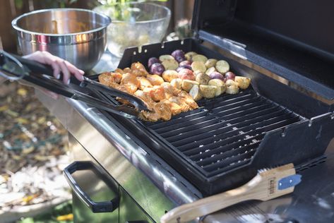 Let the Backyard BBQs Begin! Natural Gas Grill, Propane Grill, Propane Gas Grill, Cast Iron Grill, Gas Bbq, Keep Food Warm, Summer Barbecue, Grilling Tools, Cast Iron Cooking