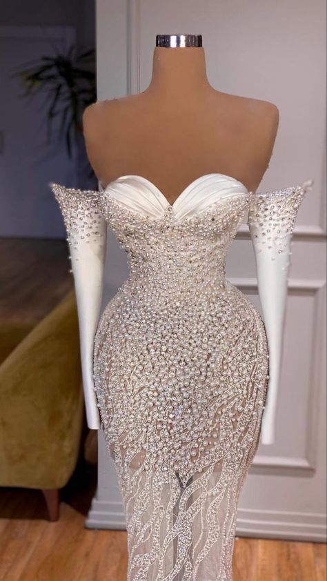 Award Outfits, Glam Mirror, Off Shoulder Evening Dress, Prom Girl Dresses, Fancy Wedding Dresses, Haute Couture Dresses, Glamour Dress, Dream Wedding Ideas Dresses, Evening Dresses For Weddings