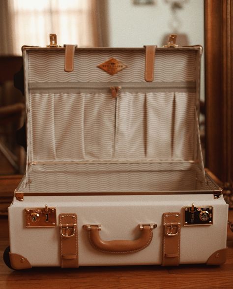 How I travel with Steamline Luggage - Pretty Little Fawn Traveling Luggage Aesthetic, Vintage Suitcase Aesthetic, Classy Luggage, Adventurer Style, Pretty Luggage, Luggage Aesthetic, Watercolour Stickers, Vintage Explorer, Steamline Luggage