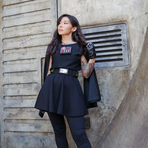 Darth Vader Disneybound Women, Darth Vader Bounding, Star Wars Nite Disneyland Outfits, Star Wars Outfits Women Dark Side, Disney Bounding Outfits Star Wars, Darth Vader Inspired Outfits, Darth Vader Outfit Women, Starwars Aesthetic Outfit, Star Wars Night Outfit