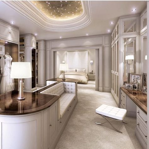 JAN 2018 the most luxurious dressing room I have seen Wardrobe Island, Luxurious Dressing Room, Bed Dressing, Dream Dressing Room, Design Hall, Dressing Room Closet, Dream Closet Design, Walk In Closet Design, Luxury Closets Design