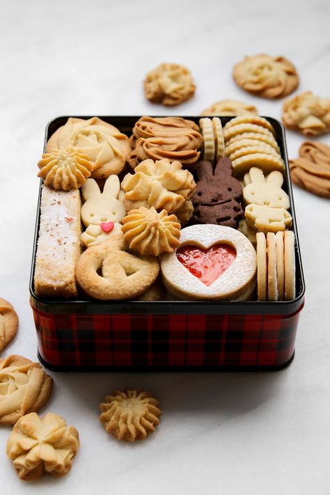 Constellation Inspiration: Cute Everyday Japanese Cookie Box Inspiration