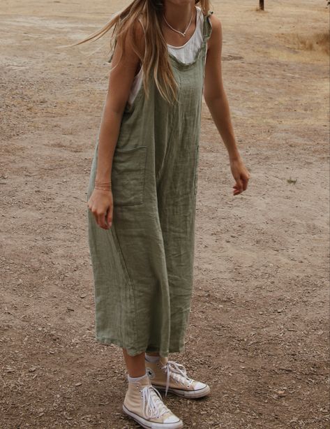 Green Linen Jumpsuit Outfit, Cute Gardening Outfits Casual, Granola Jumpsuit, Green Linen Overalls Outfit, Flowy Overalls Outfit, Linen Overalls Outfit Summer, Tan Jumpsuit Outfit, Boho Overalls Outfits, Flowy Overalls