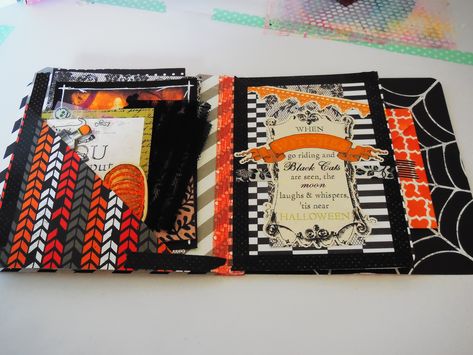 https://flic.kr/p/qQPhwT | Halloween themed snail mail booklet Halloween Snail Mail, Happy Mail Ideas, Snail Mail Diy, Gothic Planner, Snail Mail Flipbook, Happy Mail Inspiration, Halloween Embellishments, Penpal Ideas, Halloween Mini Albums