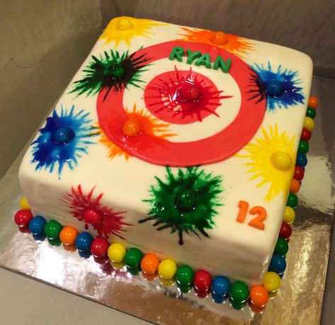 Paintball cake Paintball Party Cake Ideas, Paintball Cupcake Ideas, Gellyball Birthday Cake, Paintball Party Cake, Paintball Themed Cake, Paintball Birthday Party Ideas, Paintball Themed Birthday Party, Paint Ball Party Ideas, Paintball Cakes For Boys