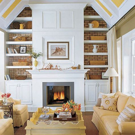 Bookshelves Around Fireplace, Salons Cottage, Brick Wall Living Room, Mantle Decorating, Built In Around Fireplace, Brick Living Room, Random Decor, Mantle Ideas, Decor Images