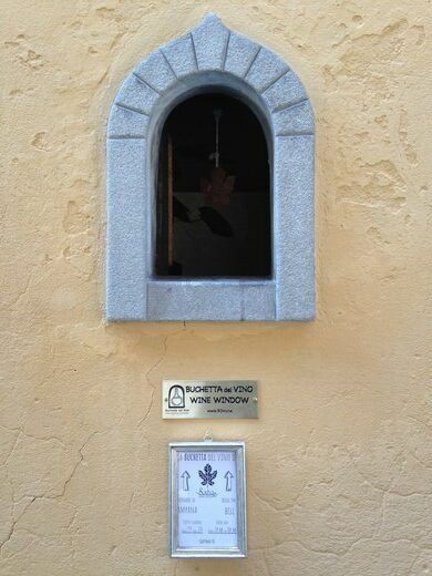 Babae Wine Window – Florence, Italy - Gastro Obscura Wine Window, Champagne Walls, Italy In The Summer, Gastro Obscura, Ancient Wine, Arch Windows, Simone Weil, Entry Mudroom, Wine Logo