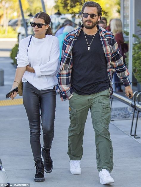 Scott Disick Style, Air Force 1 Outfit Men, Sofia Richie Style, Nike Air Force1, Nike Air Force 1 Outfit Men, Celebrity Style Men, Men Minimalist Fashion, Sophia Richie, Men Cargo Pants