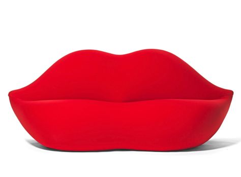 Gufram Lips-Sofa Bocca (Tribute to Salvador Dali) von Studio 65 im Designlager Dülmen Lip Sofa, Lips Sofa, Salvador Dali, Dali, Sofa Chair, Universe, Lips, Sofa, Design