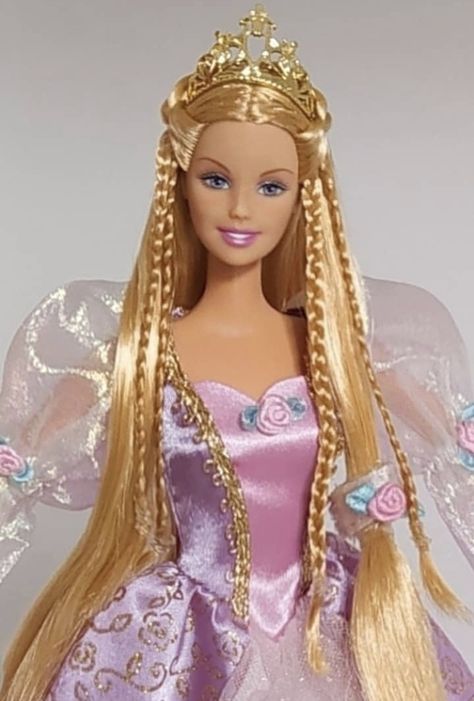 Victorian Dress Gown, Barbie Rapunzel, Princess Barbie Dolls, Barbie Hairstyle, 2000s Girl, Barbie Sets, Beautiful Barbie Dolls, Barbie Fashionista, Barbie Princess