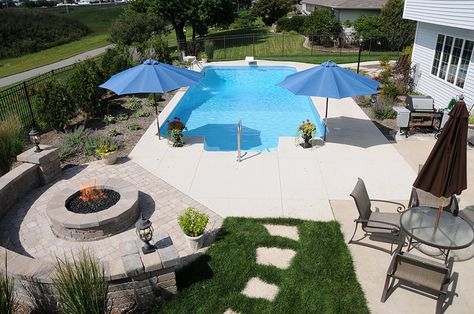 Vinyl Pool with paver brick retaining wall and fire pit done by All Seasons Pools and Spas in Orland Park, IL Vinyl Pool, Pools Backyard Inground, Backyard Pool Landscaping, Dream Pools, Backyard Fire, Swimming Pools Backyard, Backyard Pool Designs, Fire Pit Backyard, Dream Backyard