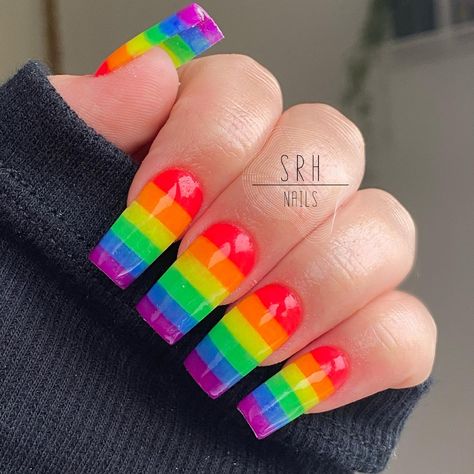 Rainbow Stripe Nails, Pride Ally Nails, Lgbt Nails Designs, Pride Acrylics, Pride Nails 2023, Nails Arcoiris, Tomboy Nails Ideas, Pride Month Nails Acrylic, Pansexual Pride Nails