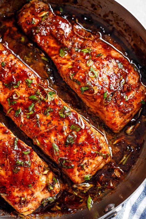 Easy Teriyaki Salmon, Salmon Steak Recipes, Baked Teriyaki Salmon, Salmon Teriyaki Recipe, Salmon Recipes Baked Healthy, Salmon Marinade, Teriyaki Recipe, Salmon Steak, Teriyaki Salmon