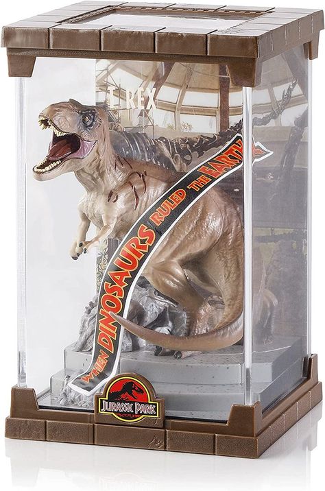 Jurassic Park Toys, Noble Collection, Jurrasic Park, Dinosaur Pictures, Toy Packaging, Dinosaurs Figures, Dinosaur Theme, Jurassic Park World, Prehistoric Creatures