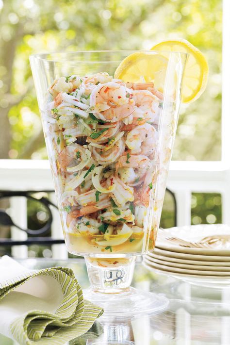 Spicy Pickled Shrimp Seafood Appetizers Parties, Pickled Shrimp Recipe, Pickled Shrimp, Southern Living Recipes, Homemade Crackers, Seafood Appetizers, Summer Barbecue, Snacks Für Party, Spring Party