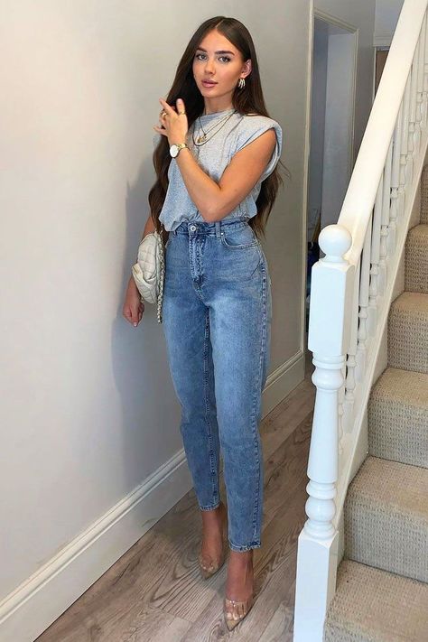 Outfits Con Jeans, Spring Trends Outfits, Outfit Chic, Looks Chic, Elegant Outfit, Outfits Casuales, Cute Casual Outfits, Colorful Fashion, Look Fashion