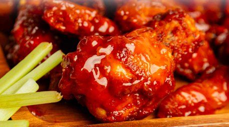 Pineapple Habanero Wings Habanero Wing Sauce, Recipe For Wings, Habanero Wings, Habanero Chicken, Pineapple Jelly, Peppadew Peppers, Habanero Chili, Fried Chicken Wings, Wing Sauce