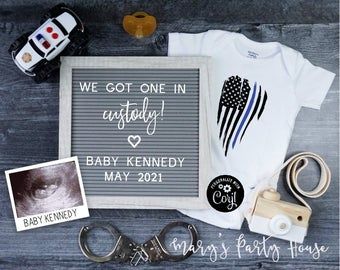 Cop Theme Gender Reveal, Law Enforcement Baby Announcement, Police Pregnancy Announcement, Police Baby Announcement, Police Baby Shower, Police Wedding, Police Baby, Fun Police, Thanksgiving Pregnancy Announcement