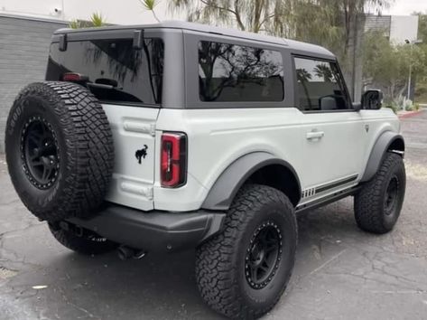 Ford Bronco Two Door, Two Door Bronco, 4 Door Bronco, Ford Bronco Concept, White Bronco, Bronco Concept, 2021 Bronco, Bronco Car, Bronco Truck