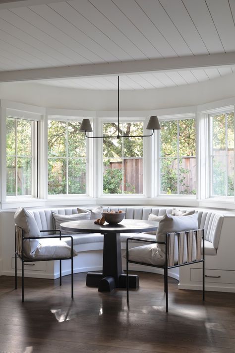 Come sit with us... A channel tufted back elevates a round banquette in our #WoodsideFamilyManor breakfast nook. 📸 @bessfriday #FletcherRhodes #FRstyle #InteriorDesign #WineCountryStyle #SonomaInteriorDesigner #SanFranciscoDesigner #BreakfastNook Built In Breakfast Nook Bay Window, Breakfast Nook Bench Bay Window, Built In Banquette Kitchen, Round Breakfast Nook, Round Bay Window, Round Banquette Seating, Manor Interior Design, Round Banquette, Breakfast Nook In Kitchen